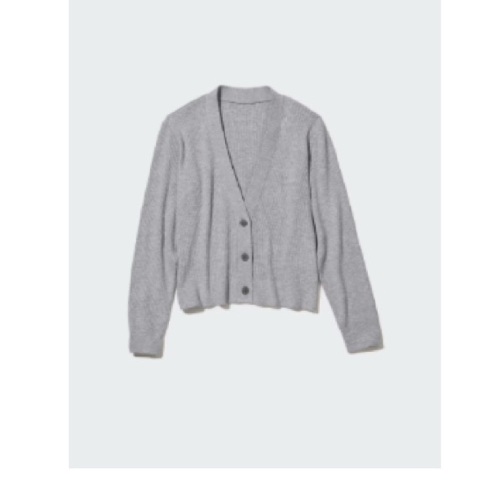 Uniqlo Heather Gray Knit Sweater